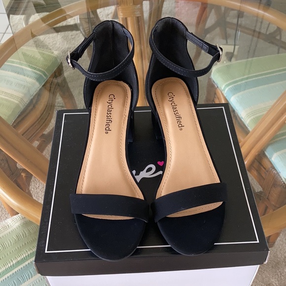 Weekend Ready Heel - Picture 4 of 7